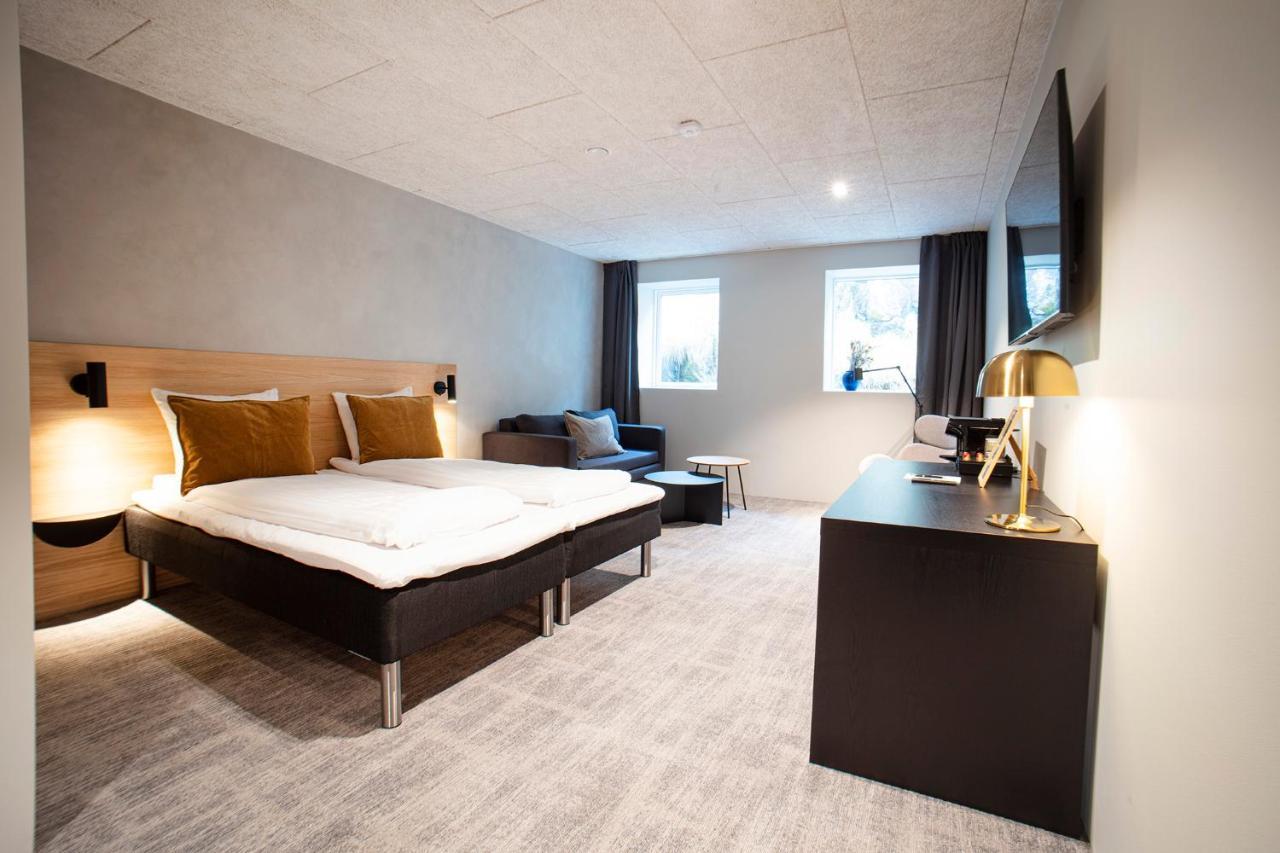 Hotel Djurhuus トースハウン エクステリア 写真